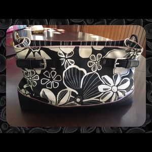 Black & White Floral Print Purse-REDUCED