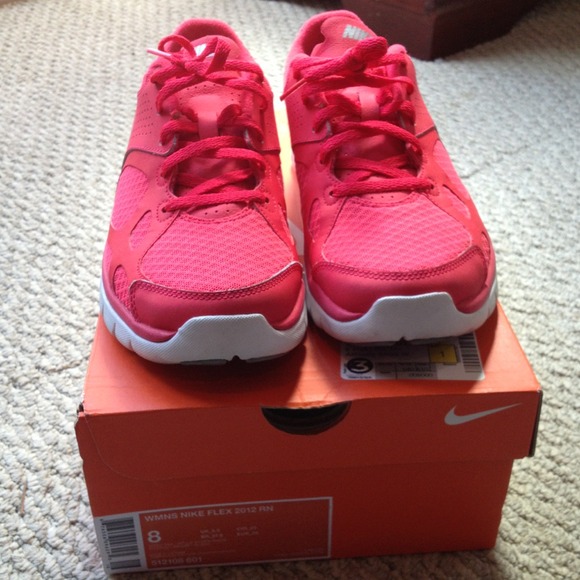 🚫SOLD🚫 - Picture 2 of 4