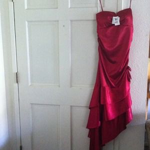 Blondie Nites Beautiful Red Dress