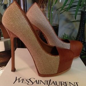 ❌❌SOLD❌❌ Yves Saint Laurent YSL Pump Tribtoo