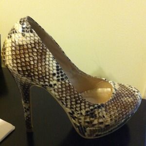 Ami club wear light snake skin heels