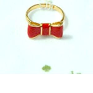 Kate spade Take a Bow ring