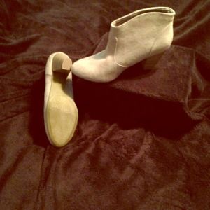 NWT cowboy booties