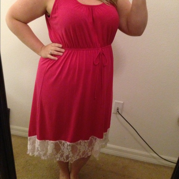 SOLD-✳️hi-lo dress w/lace!!! 🎉Host Pick! 9/18 - Picture 3 of 4