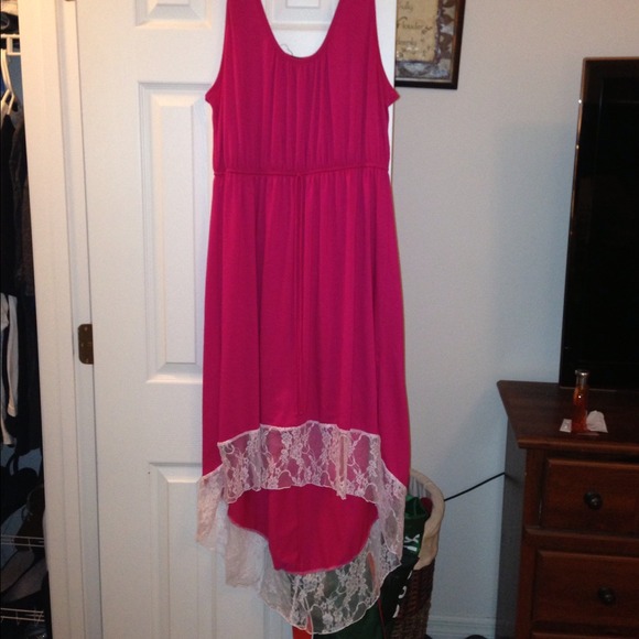 SOLD-✳️hi-lo dress w/lace!!! 🎉Host Pick! 9/18 - Picture 4 of 4