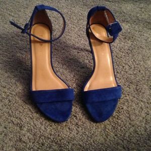 Blue suede kitten heel sandals