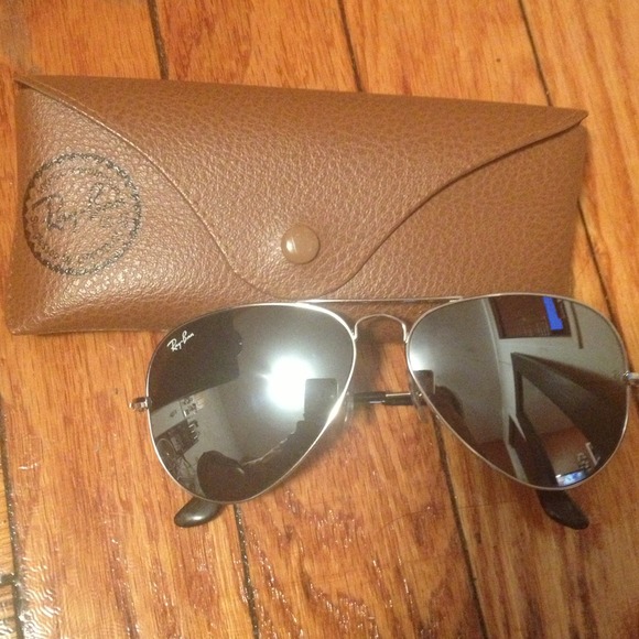 Authentic rayban aviators.