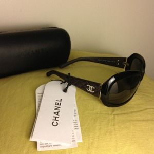 CHANEL sunglasses