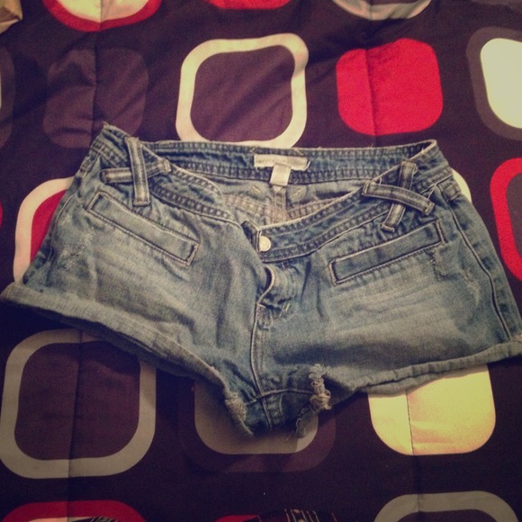 Aero denim shorts! Sz 3/4