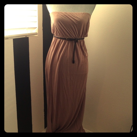 S🚫LD Mauve Strapless Maxi