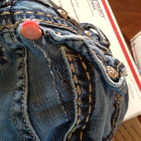 👀ALERT👀 Is this quality product? Recent purchase - Picture 3 of 4