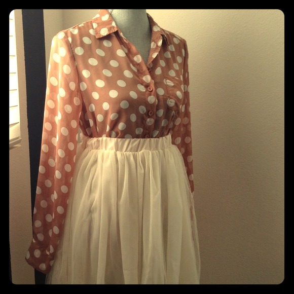 S🚫LD Chiffon Polka Dot Shirt