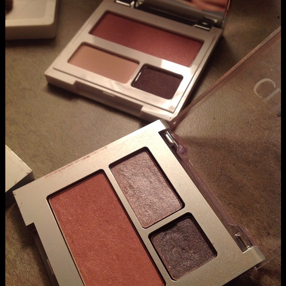 Bundle of 5 clinique makeup palettes🎀 - Picture 3 of 4