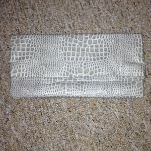 Steve Madden Gray Clutch