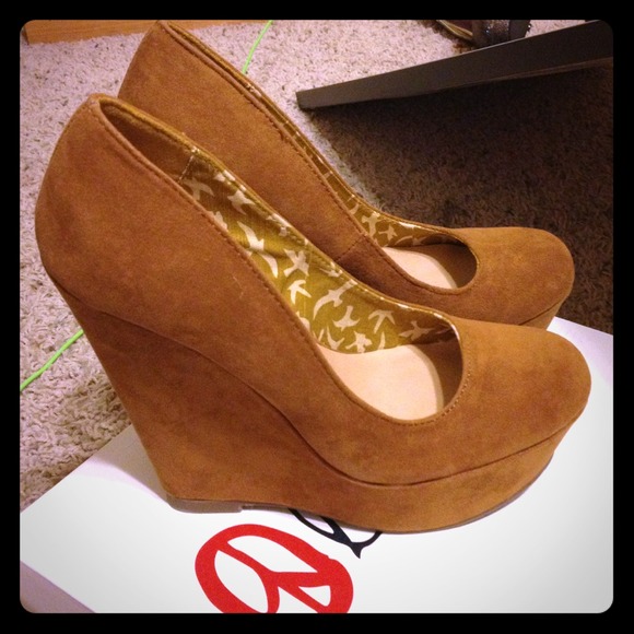 Tan  Suede  Wedge Heels