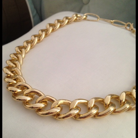 🚫SOLD🚫Chunky chain link necklace - Picture 2 of 3