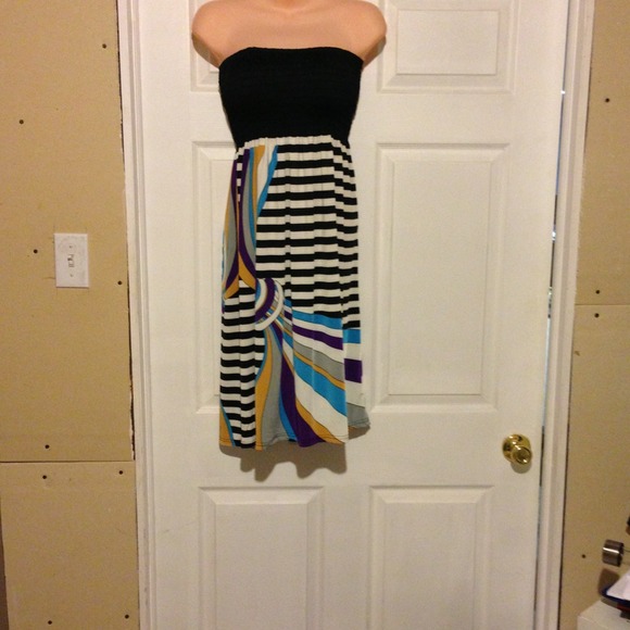 ***SOLD***Halter dress w/multi color design