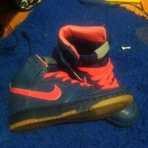 Navy blue and hot pink
