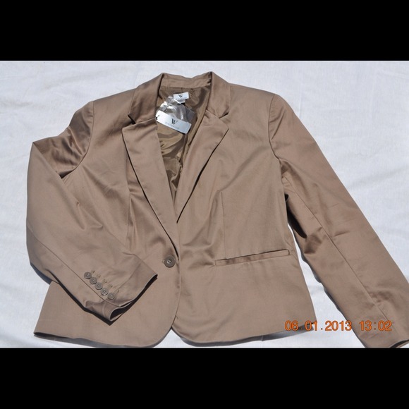 SALE $5 charm Worthington jacket