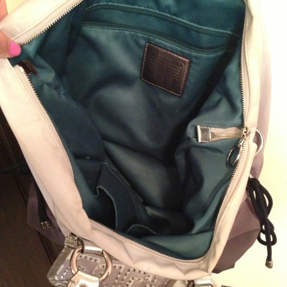 ๐SOLD๐Coach Poppy purse (large) - Picture 2 of 4