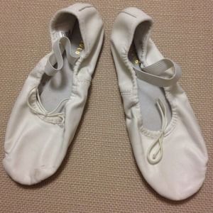 Ballet dance shoes