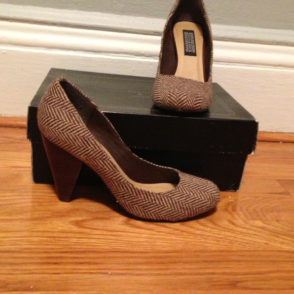 Deena & Ozzy heels