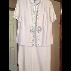 Designer linen dress worn twice 20.00