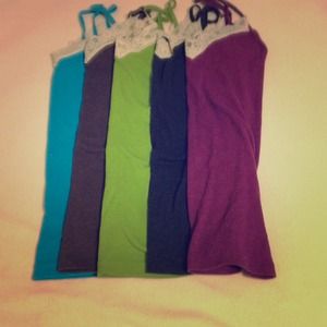 🚨🚨SOLD🚨🚨Pack of 5 lace trim tank tops💎