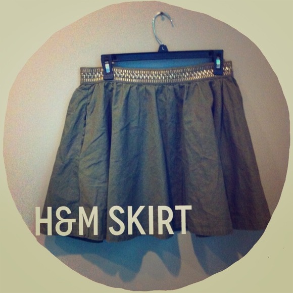 SOLD. hip or high waist skirt.
