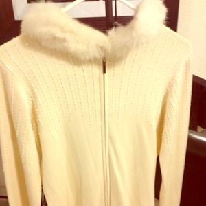 Cache' hooded soft cream sweater