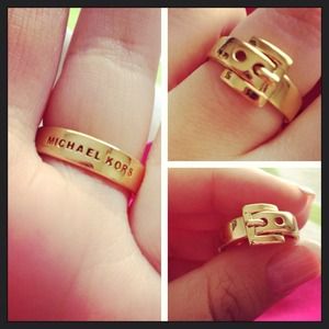 ✨ Authentic ✨ Michael Kors Ring