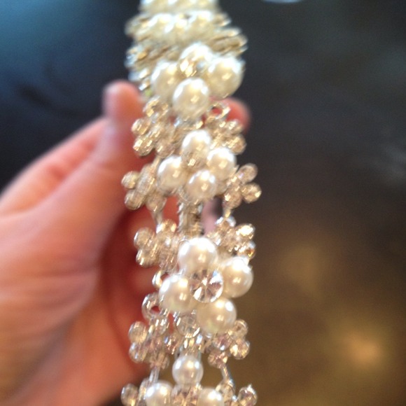 David\'s bridal wedding headband with pearls main image 3