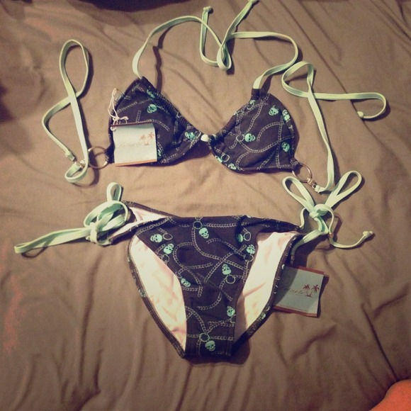 Letarte grey/ aqua skull patterned bikini. Sz M