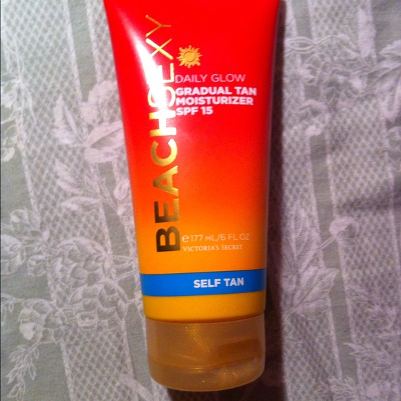 Victoria's Secret self tanning lotion