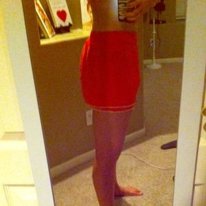 High waisted pink shorts (SORRY ABOUT MY LEGS