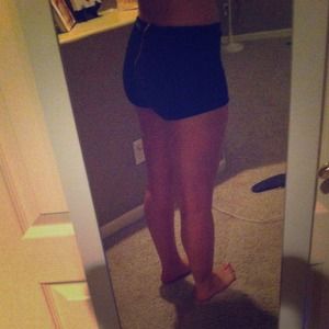 Zipper velvet booty shorts 🙈