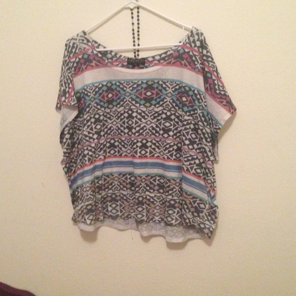 TRADEDForever 21 Aztec print style top
