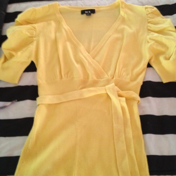 2 yellow shirts on hold!!!