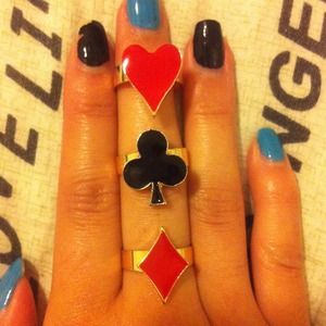 🏮Reduced🏮Diamond, heart & clubs rings 1 set