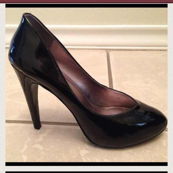 BCBG black patent leather heels