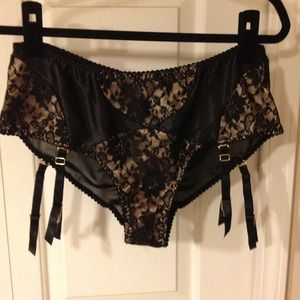 Reserved Mid waist garter panties/peach sailor set