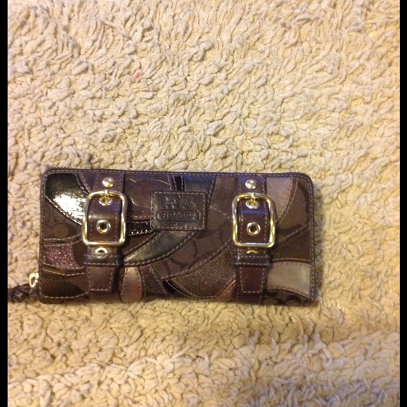 Coach brown leather wallet. NWOT