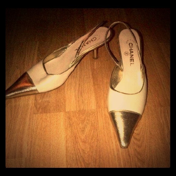 Chanel Shoes. Size 8