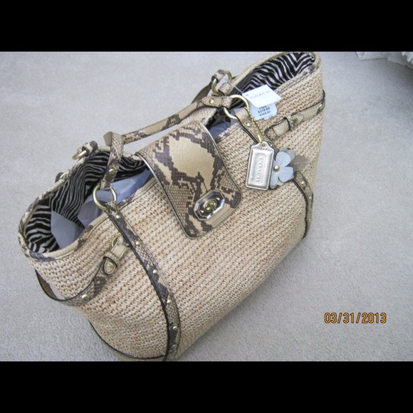 Coach Purse - Picture 2 of 4