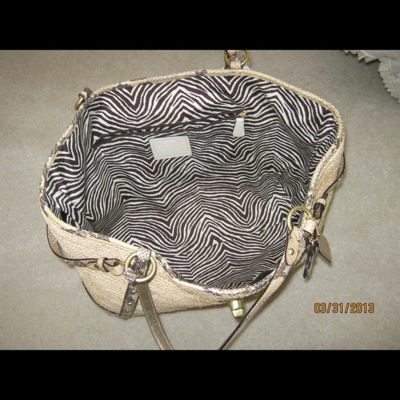 Coach Purse - Picture 3 of 4