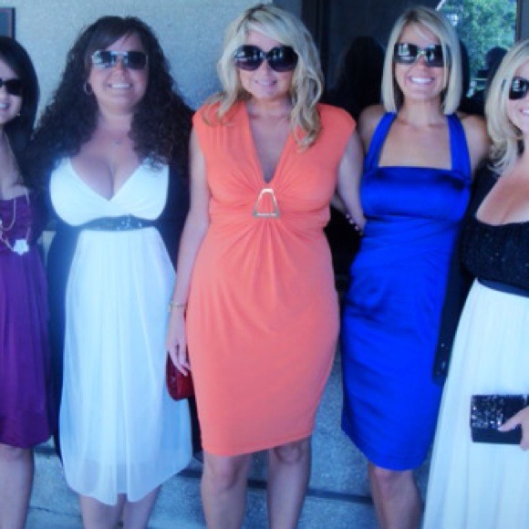 Dress - Picture 3 of 3
