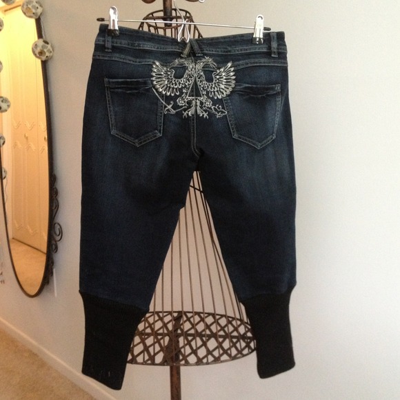 Denim - Dark blue jeans with eagle embroidery