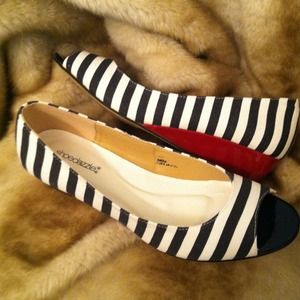 Navy and white striped peep toe flats Size 10.5