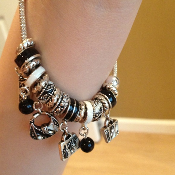 🌻bracelet bundle🌻