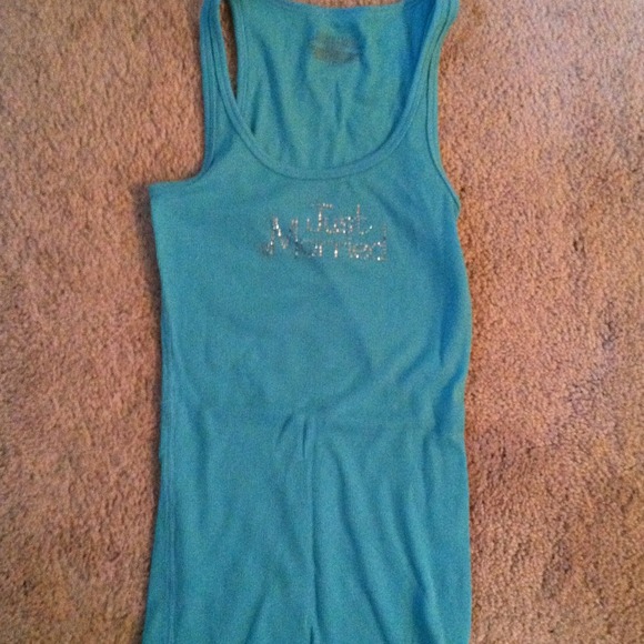 Just married tank - Picture 2 of 3